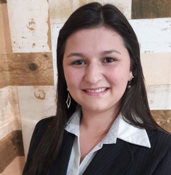 <b>Adrieli Grassi</b>